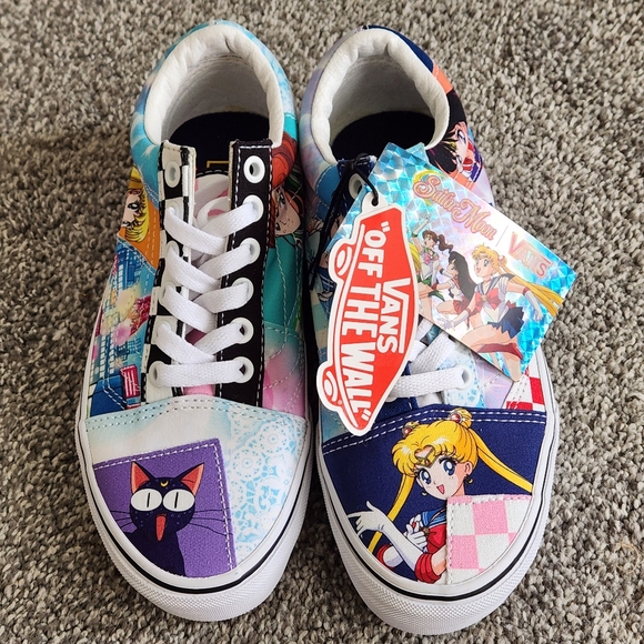 Vans x Sailor Moon Old Skool Sneakers M4.5/W6 (NWT) - Picture 1 of 13